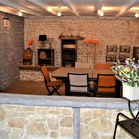 La Rochelle Bed & Breakfast